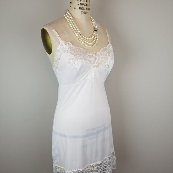 Vintage 1950's White Lace Trimmed Full Slip by Van Raalte Ladies 32 ~ Small - Picture 8 of 8